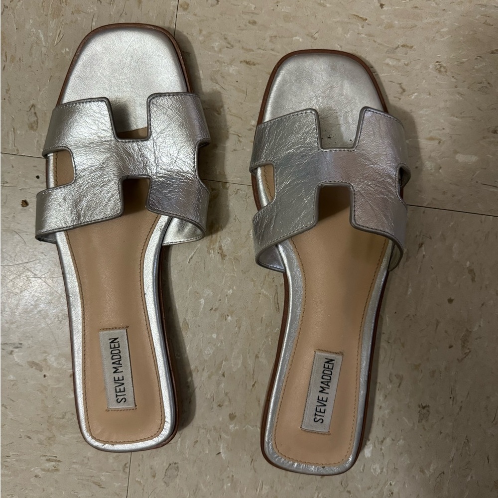 Steve Madden Metallic Silver Slide Sandals